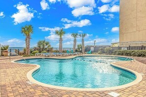 Piscine couverte, piscine chauffée