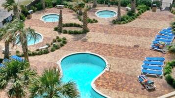 Piscine couverte, piscine chauffée