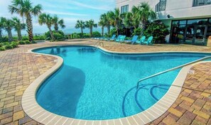Piscine couverte, piscine chauffée