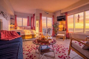 1 bedroom, iron/ironing board, free WiFi, bed sheets - Beachfront Sunrise Suite Sauna In/Out Pool (Myrtle Beach)
