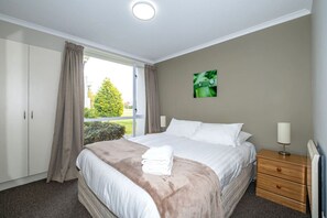 3 bedrooms, iron/ironing board, travel crib, WiFi