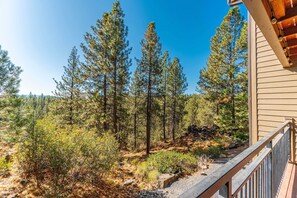 Interior - Chic Bend Condo w/ Fireplace & Forest Views! (Bend)