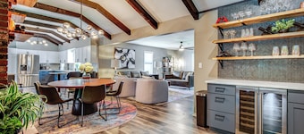 Chic Family-friendly Home in Riverside: 7 Mi to KC