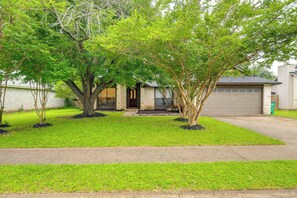 Interior - Modern Cedar Park Home: 20 Mi to Downtown Austin! (Cedar Park)