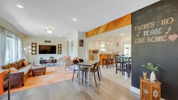 House (3 Bedrooms) | Front of property