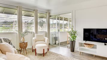 Apartment (2 Bedrooms) | Front of property