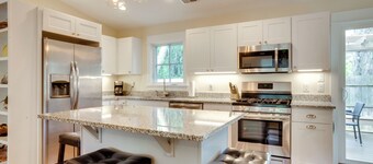 Home in Beaufort Historic District w/ Private Yard