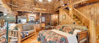Lake & Beach Access at Lake Luzerne Cabin!