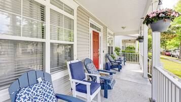 ุงูู
ูุดุฃุฉ ู
ู ุงูุฏุงุฎู