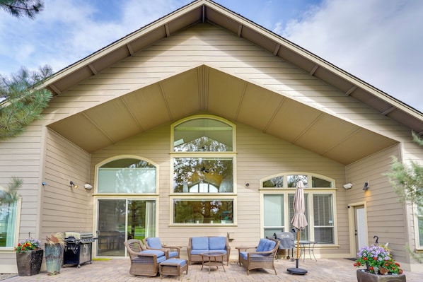 House (3 Bedrooms) | Front of property
