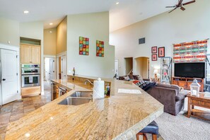 Nhà (3 Bedrooms) | Nội thất