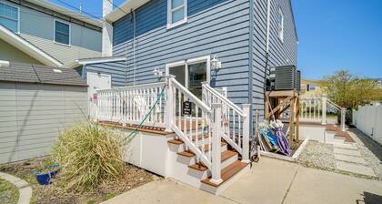 Walkable Brigantine Condo, 4 Mi to Atlantic City!