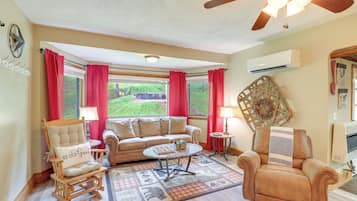 House (1 Bedroom) | Interior