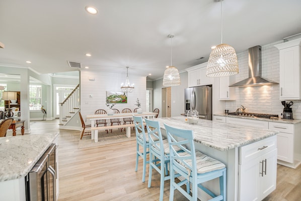 House (4 Bedrooms) | Interior