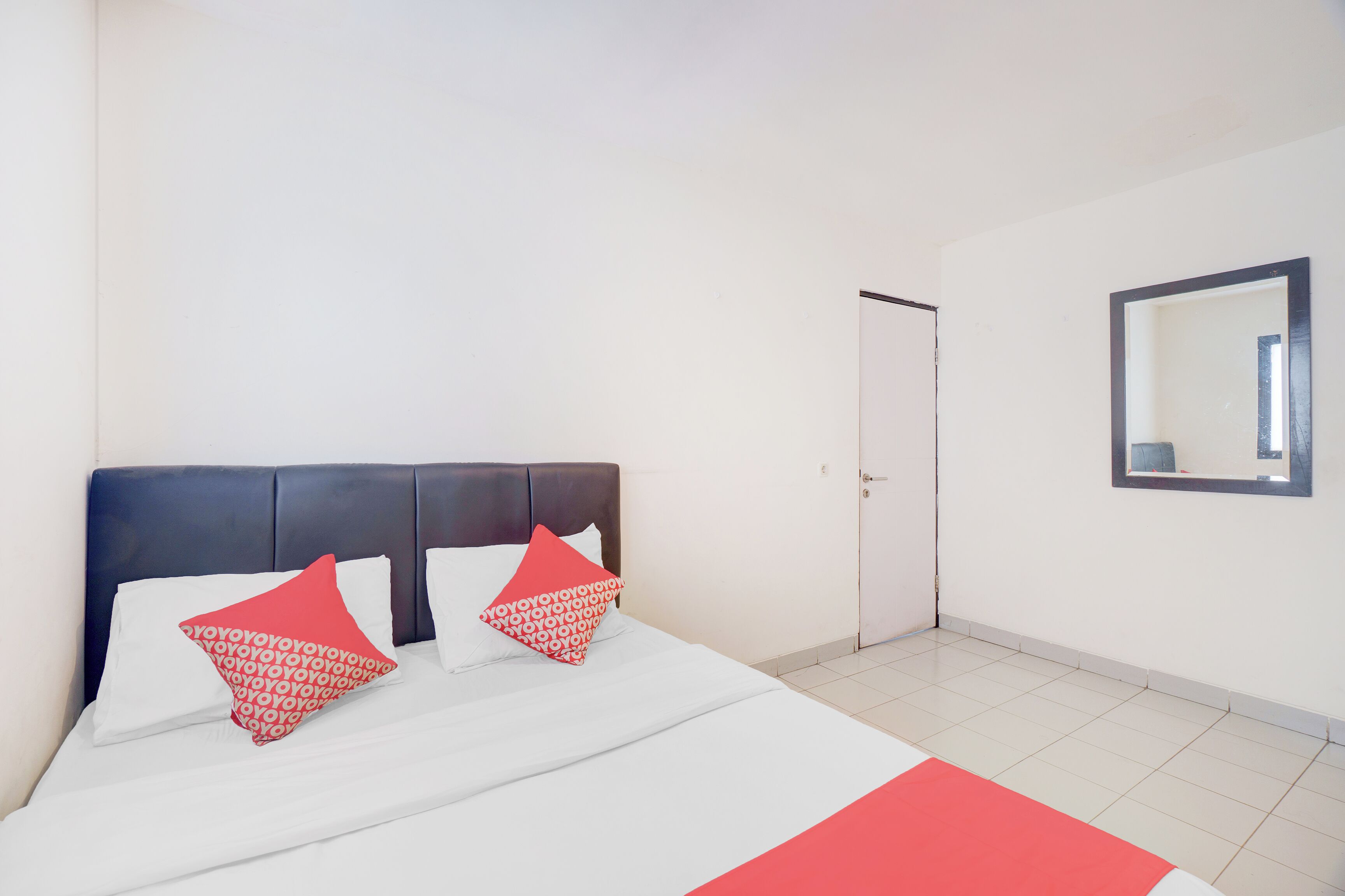 Photo - Hotel O J&B Smart Jatinegara