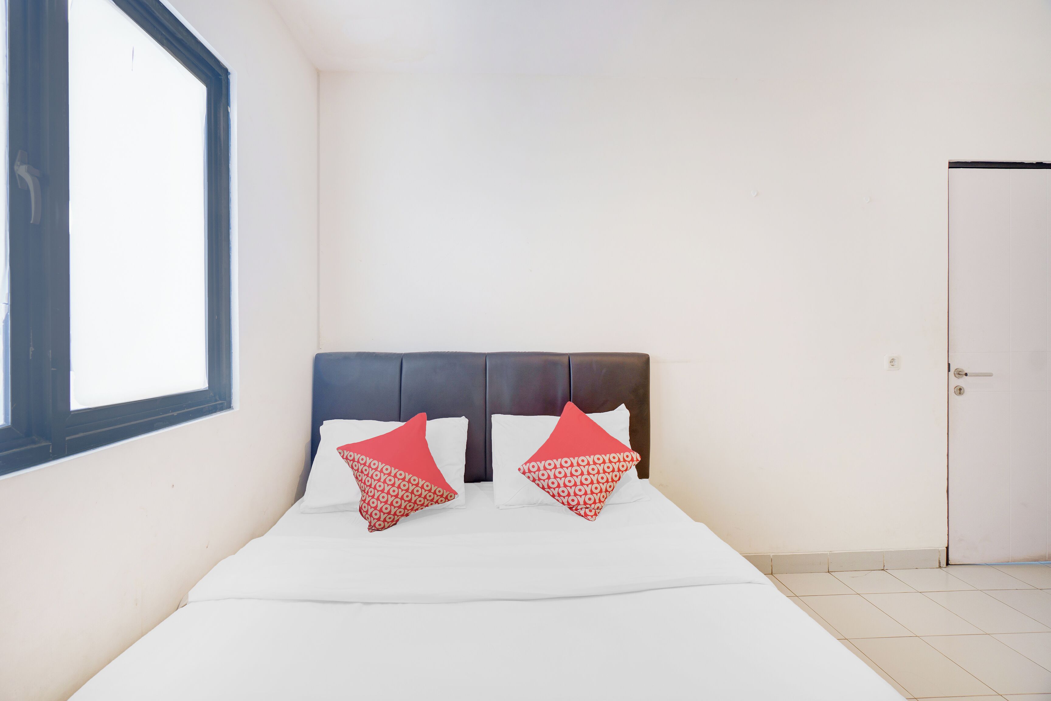 Photo - Hotel O J&B Smart Jatinegara