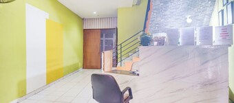 Hotel O J&B Smart Jatinegara