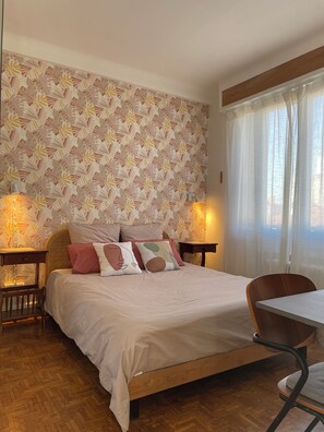 2 bedrooms, desk, iron/ironing board, WiFi - Quiet top floor with sunny private terrace, ideal to visit Marseille or Provence (Marseille)