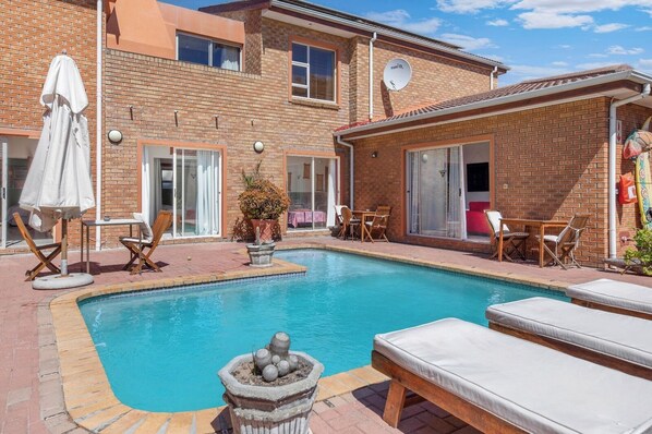 Pool - One of the separate entrance apartment, inside Sunset Residence. (Cape Town)