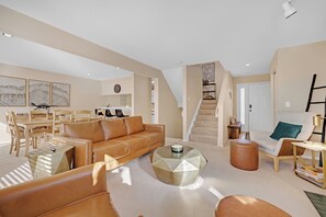 TV, fireplace - Just 2 Blocks from Frisco Main St and the Marina (Frisco)