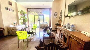 تفاصيل الفندق من الداخل