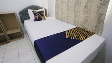 Basic Single Room | Free WiFi, bed sheets