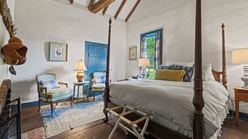 2 bedrooms, bed sheets
