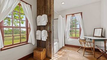 2 bedrooms