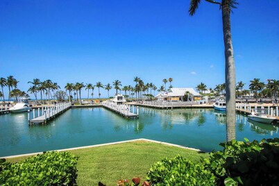 South Seas Marina Villa 704 - Gulf & Marina Views