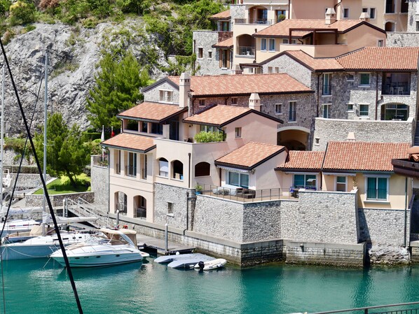 Marina/club náutico