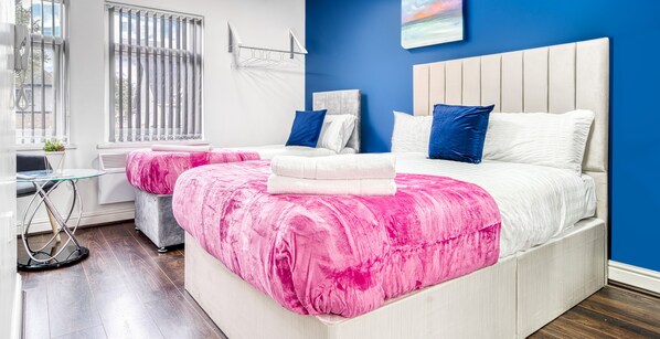 Exclusive Studio | 1 bedroom, desk, free WiFi, bed sheets