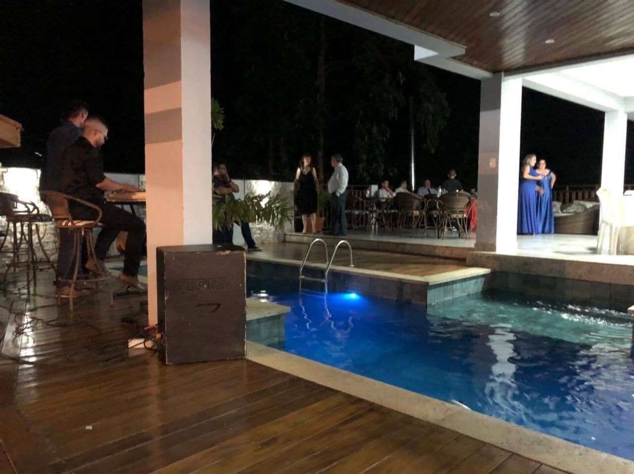 Indendørs pool, udendørs pool