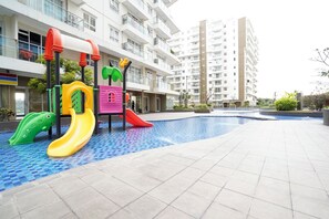 Lobby - Hotel O Apartemen Gateway Pasteur By D Carpenter (Cimahi)