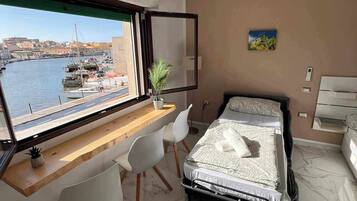 1 bedroom, desk, iron/ironing board, free WiFi