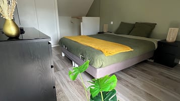 2 多间卧室、WiFi、床单