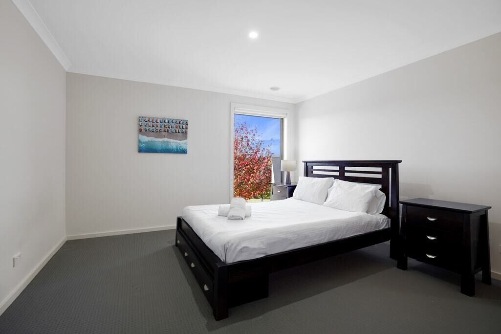 4 quartos, escrivaninha, ferros/tábuas de passar roupa, Wi-Fi