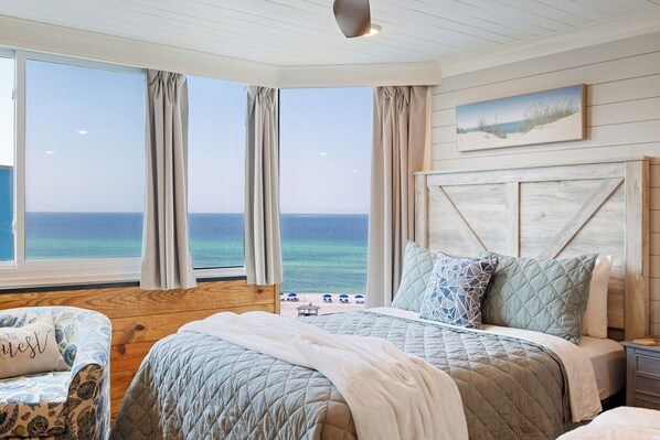 アイロン / アイロン台、WiFi (無料)、ベッドシーツ