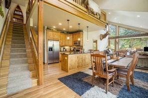 Condo, 3 quartos | Opções para refeição