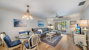 Leilighet, 2 soverom | Oppholdsområde