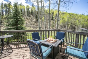 Stadtwohnung, 4 Schlafzimmer | Speisen im Freien