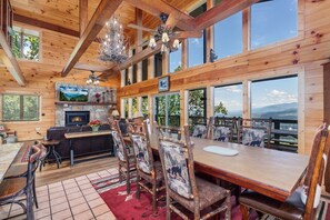 Dining - Smoky Mountain High 8 Bedroom Chalet by RedAwning (Gatlinburg)
