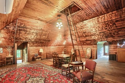 Room 5 at The Vintage Inn Boutique Bed and Breakfast; historic charm in Tionesta