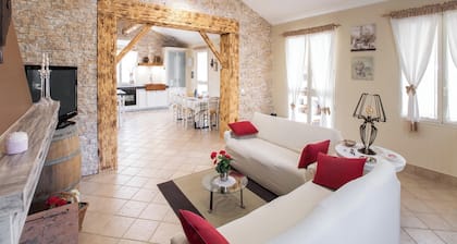 3888 Villetta tra Mari e Monti by Barbarhouse