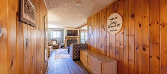 Steps to ski-Out Trail & Shuttle Access