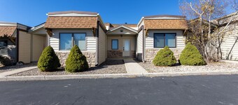 Steps to ski-Out Trail & Shuttle Access