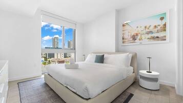 1 slaapkamer, een strijkplank/strijkijzer, wifi, beddengoed