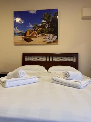 Standard Triple Room | 1 bedroom, desk, soundproofing, free WiFi