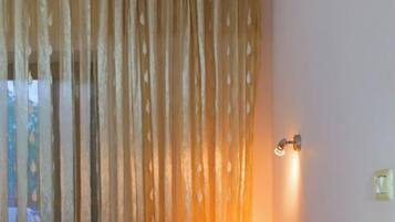 Phòng 3 Tiêu chuẩn | Bàn, phòng cách âm, truy cập Internet không dây miễn phí