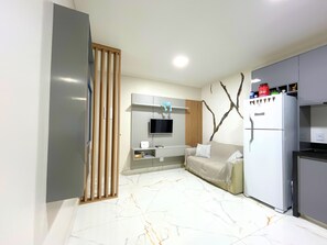 Smart TV, stereo - Cozy 2-bedroom apartment with good location Guara II (Brasília)