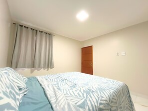 2 soverom, strykejern/-brett, wi-fi (inkludert) og sengetøy